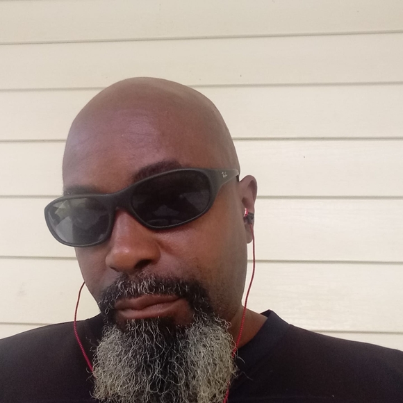 Meet your Posher, Robert - Picture 1 of 1